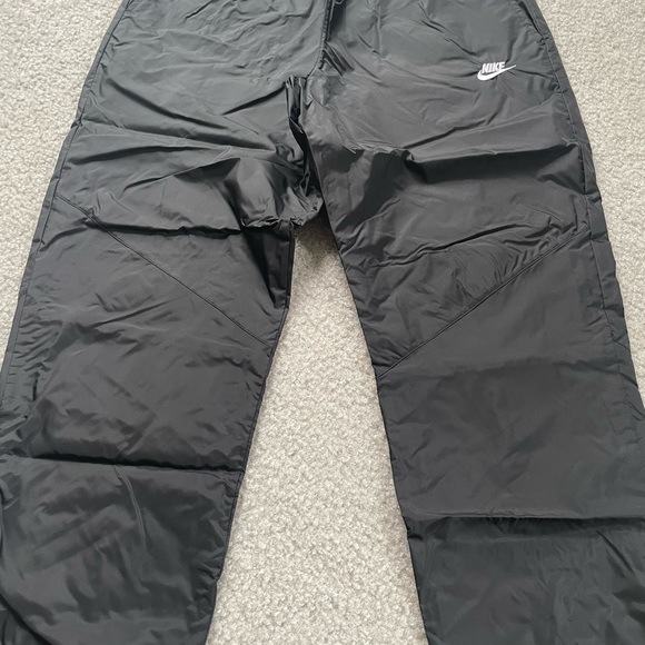 COPY - COPY - Nike Windrunner pants - Picture 6 of 8